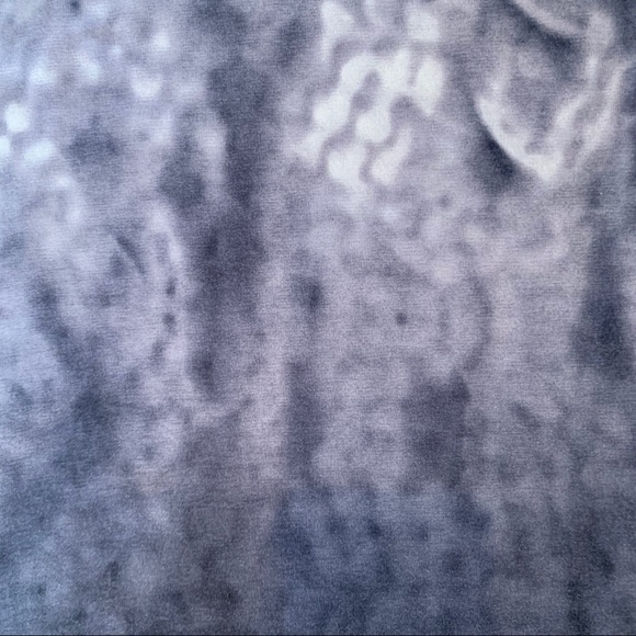 Lululemon ombré tee - Picture 2 of 3